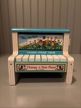 Fisher-Price Change-a-Tune Piano #910